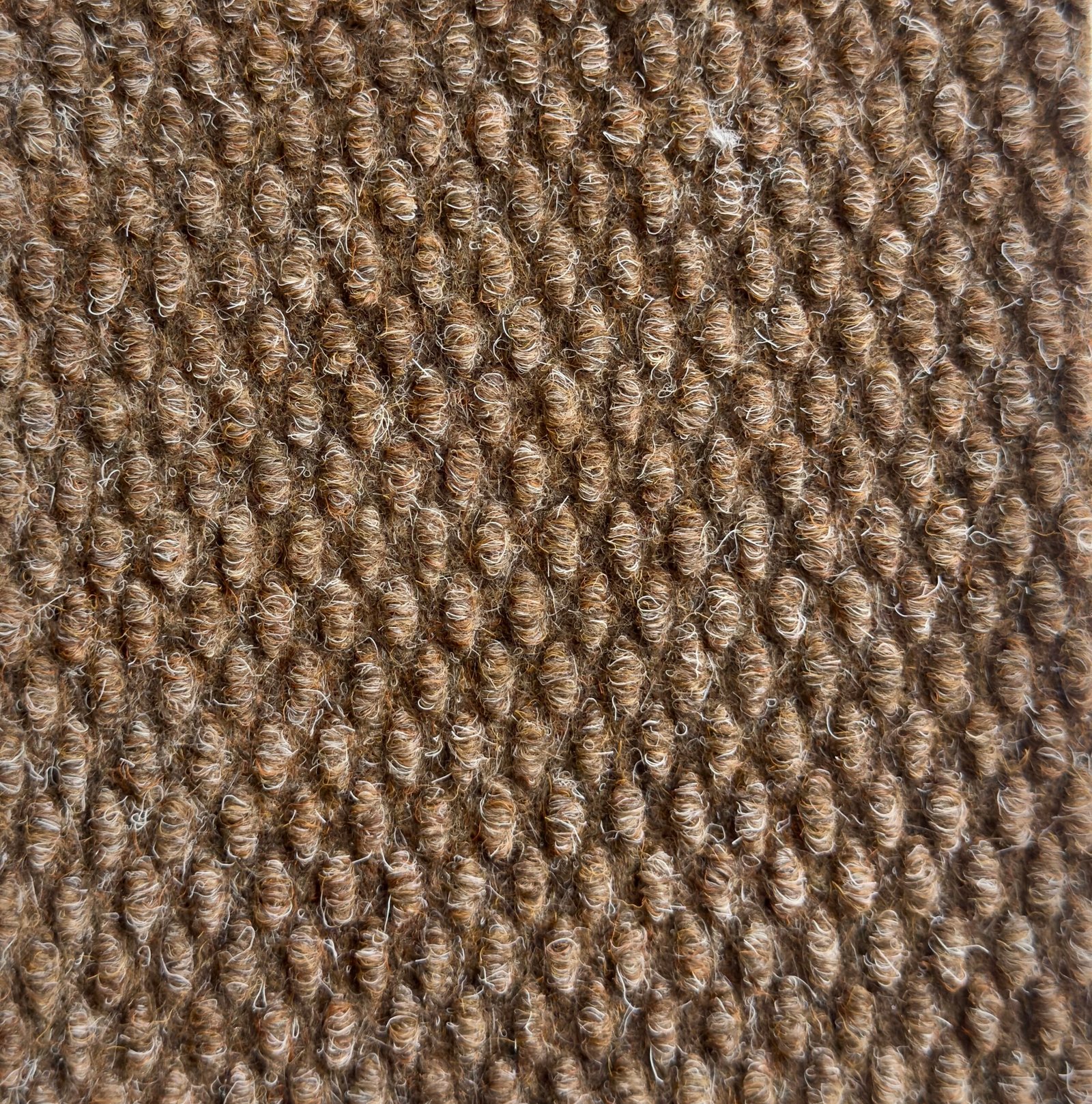 Alfombra Rocky 750g goma 6.2 mm - Imagen 2