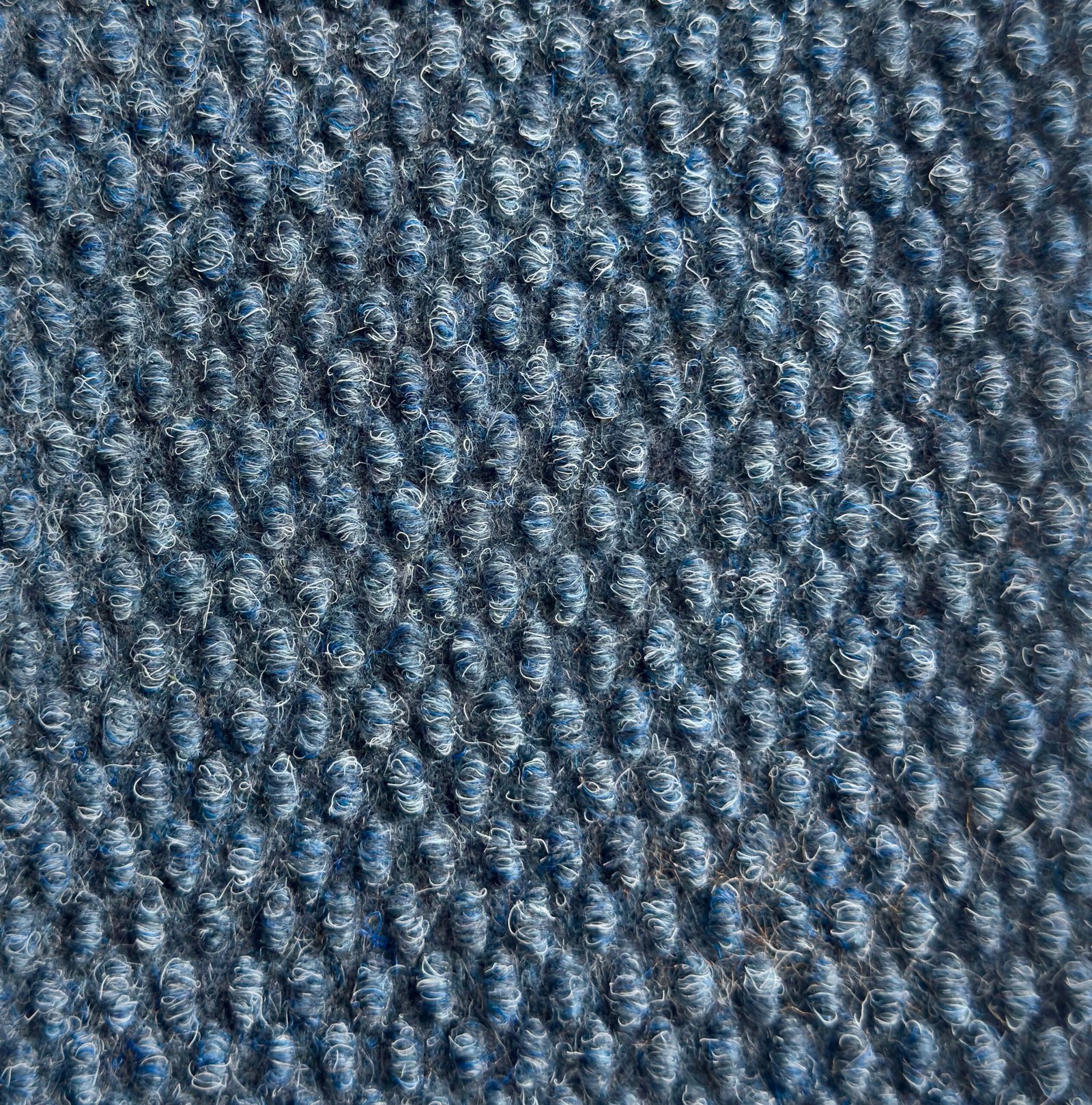 Alfombra Rocky 750g goma 6.2 mm - Imagen 4